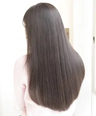 ロング 佐々木 綾のヘアスタイル