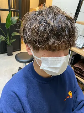 パーマ メンズ 似合う髪型が 分からない方へのヘアスタイル