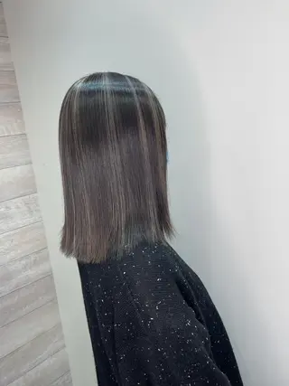 ミディアム Assemble YUYAのヘアスタイル