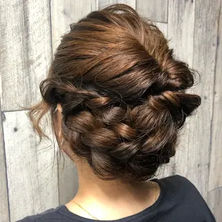 ロング ヘアアレンジ 庭山 理沙のヘアスタイル