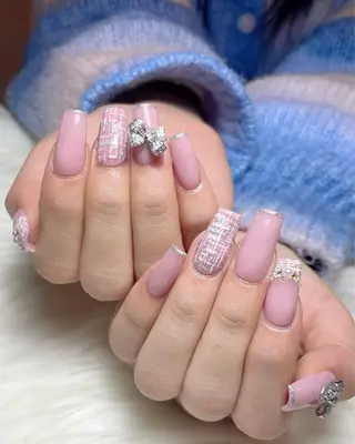 ネイル Feel ‪‪☺︎‬Yuriaのネイルデザイン