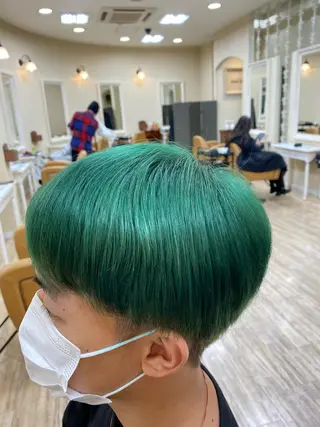 カラー SALOWIN栄 高須大貴のヘアスタイル