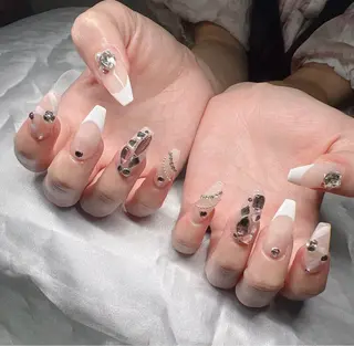 ネイル Lee Nailsのネイルデザイン