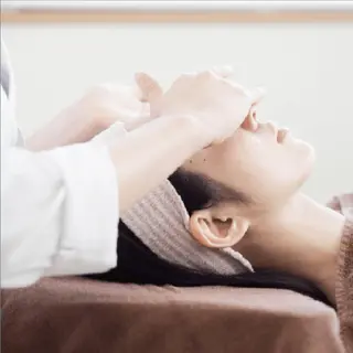 🌈 肩こり矯正🙌 イズクラ 🌈のエステ・リラクイメージ