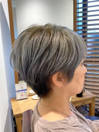 ショート ハイライト⭐️上野 高広のヘアスタイル