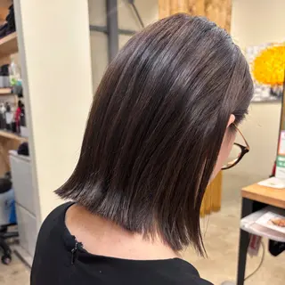 ミディアム ユウリ YURIのヘアスタイル