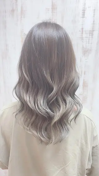 セミロング カラー 【DECIDE L.A.W】氏原　将のヘアスタイル