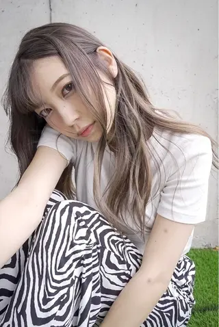 セミロング カラー 清水 亮太／赤み消しカラーのヘアスタイル