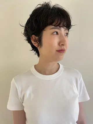 ショート oma　袮次金 鈴香のヘアスタイル