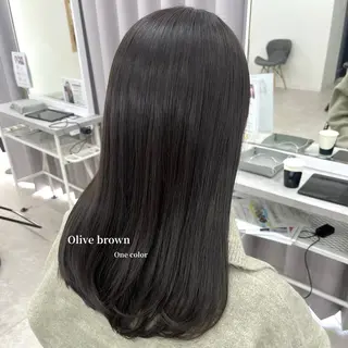 ロング カラー 柔らかオリーブ🌿 HIMARI🌻のヘアスタイル