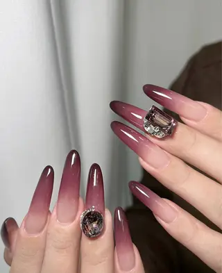 ロング めぐみのネイルサロン スタッフ練習のネイルデザイン