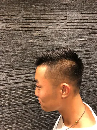 ショート パーマ メンズ 牧 颯斗のヘアスタイル