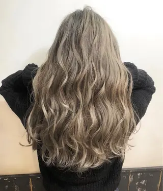 セミロング カラー 綺麗な髪質にしたい方 限定🌈清水 祥のヘアスタイル