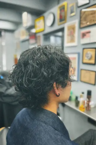 ミディアム パーマ メンズ 池袋メンズパーマ フェード純平のヘアスタイル