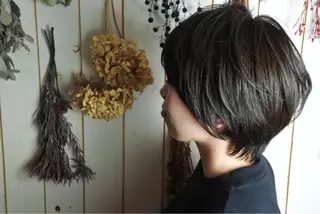 ショート LILIS hair designのヘアスタイル