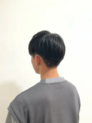 パーマ メンズ ワタナベ モカ🦢ダブルカラーのヘアスタイル