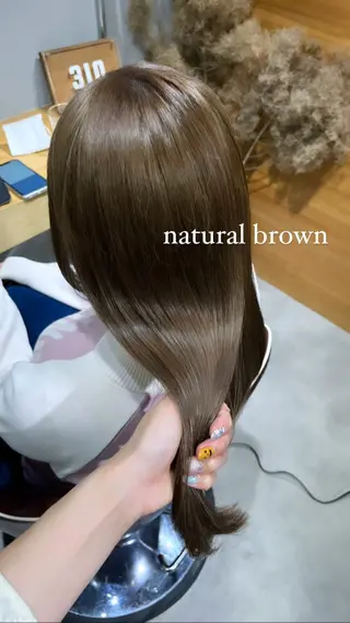ロング カラー 透明感ハイトーン🦄 キラ🌈のヘアスタイル