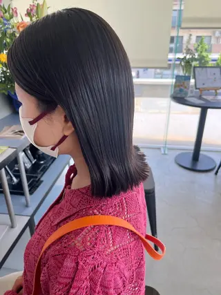 ミディアム 渡辺 優のヘアスタイル