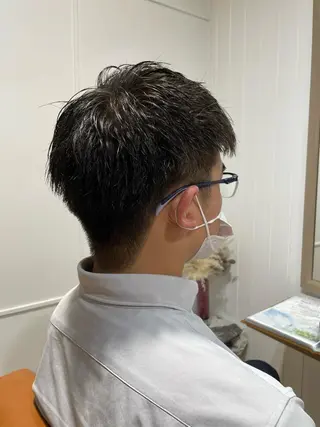 メンズ 柔らかブラウン/栄/ tomitaのヘアスタイル