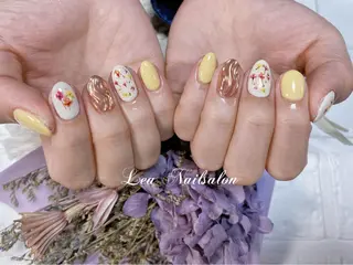 ミディアム カラー ネイル Le’a NailSalonのネイルデザイン