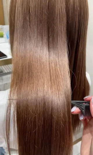 カラー Toiro所属・🤎小顔レイヤー /ベージュ🤎友香のヘアスタイル