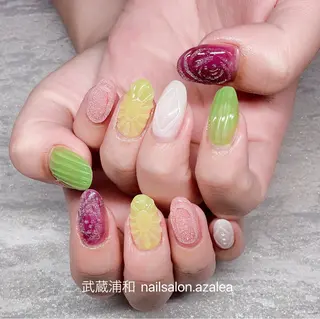 ネイル R inのネイルデザイン