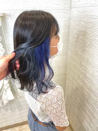 ミディアム カラー 六反 仁哉のヘアスタイル