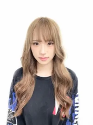 ロング カラー LuciA エクステカラーのヘアスタイル