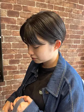 ショート カラー パーマ ヘアアレンジ メンズ キッズ ネイル マツエク・マツパ アイブロウ 久木原 ゆりのヘアスタイル