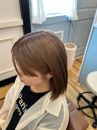 セミロング カラー 🐰ハイトーンカラー 畠山 渡🐰のヘアスタイル