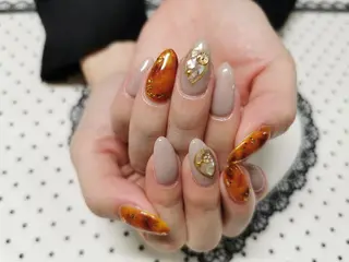 ネイル ネイルリボン 受付スタッフのネイルデザイン