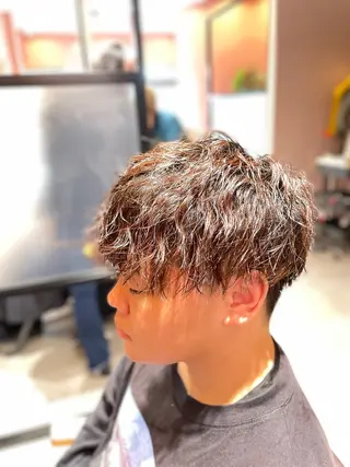パーマ メンズ 山本 純平のヘアスタイル