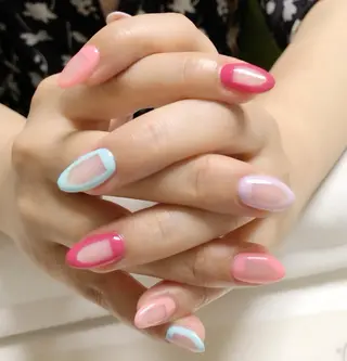ネイル mano nella manoのネイルデザイン