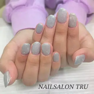 ネイル 𝐼𝑁𝑂𝑈𝐸 𝑀𝐼𝐴のネイルデザイン