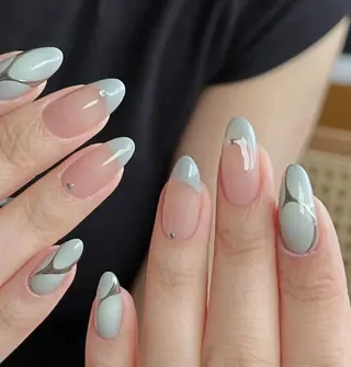 ネイル Queens PUPUのネイルデザイン