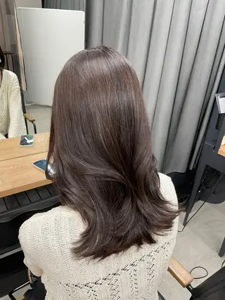 ミディアム 伊藤 莉奈　韓国ヘアのヘアスタイル