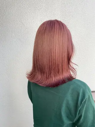 ミディアム ❤︎ワンホンガーリー なハイトーンヘア❤︎のヘアスタイル