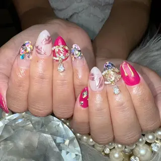 ネイル Feel ‪‪☺︎‬Yuriaのネイルデザイン