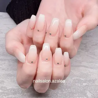 ネイル R inのネイルデザイン