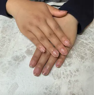 ネイル 新山 愛依菜のネイルデザイン