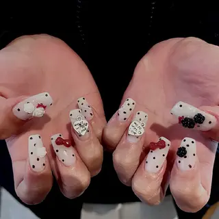 ネイル LABEL TAKARAのネイルデザイン