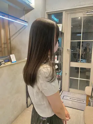 カラー Lomalia hayaのヘアスタイル