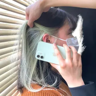 ミディアム カラー パーマ ヘアアレンジ メンズ キッズ ネイル マツエク・マツパ アイブロウ 切りっぱなしヘアボブ ミディアムヘアRYOのヘアスタイル