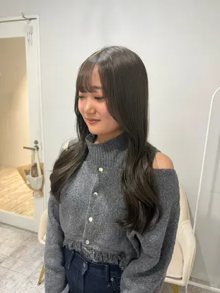 ロング カラー piLLon/ RYUKAのヘアスタイル