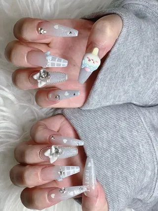 ネイル Anh ゴテゴテネイルのネイルデザイン