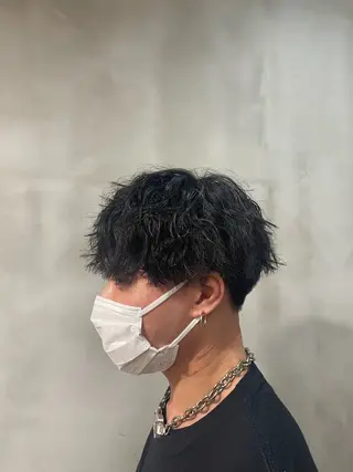 ショート パーマ 新妻 宥人のヘアスタイル