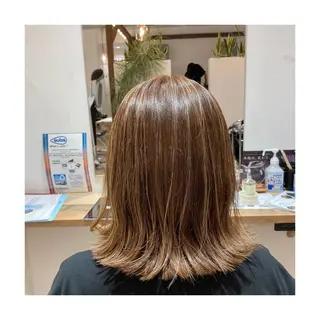 ミディアム 前田 梨沙のヘアスタイル