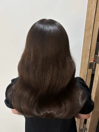 セミロング カラー Romi / amie千葉のヘアスタイル