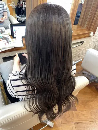 ロング カラー 黒坂 唯奈 /パーマとボブ特化のヘアスタイル