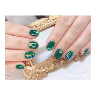 ショート ネイル 👑enen style👑のネイルデザイン